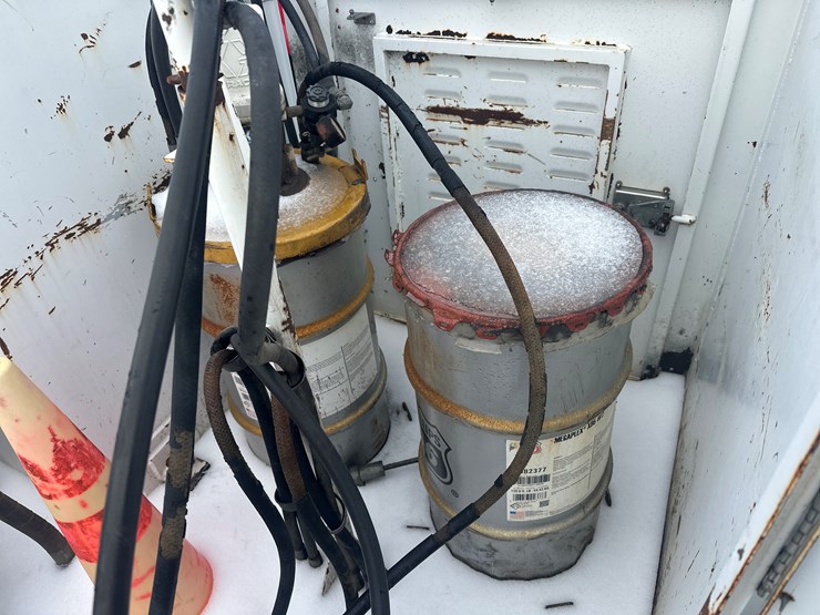 1995-international-8100-image-42