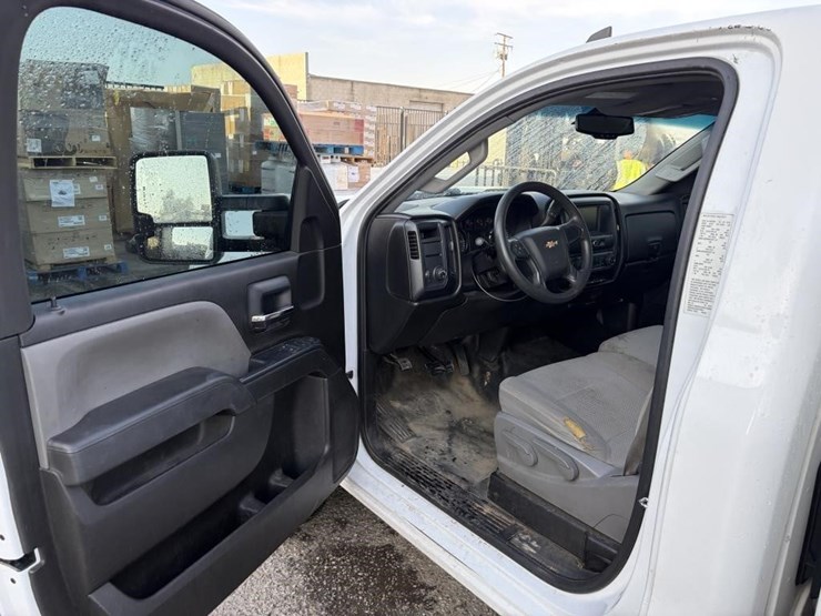 2016-chevrolet-silverado-2500-image-11