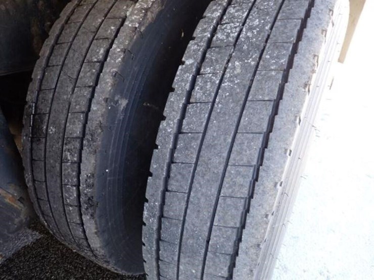 2017-western-star-4700sb-image-113