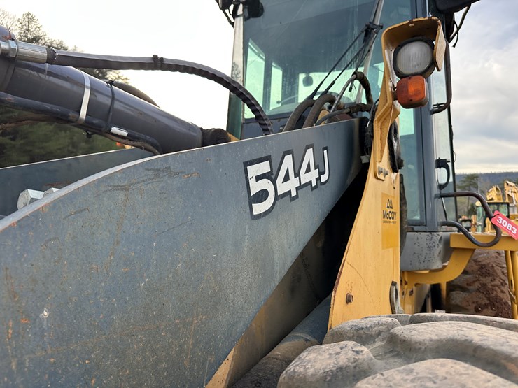 2005-deere-544j-image-10