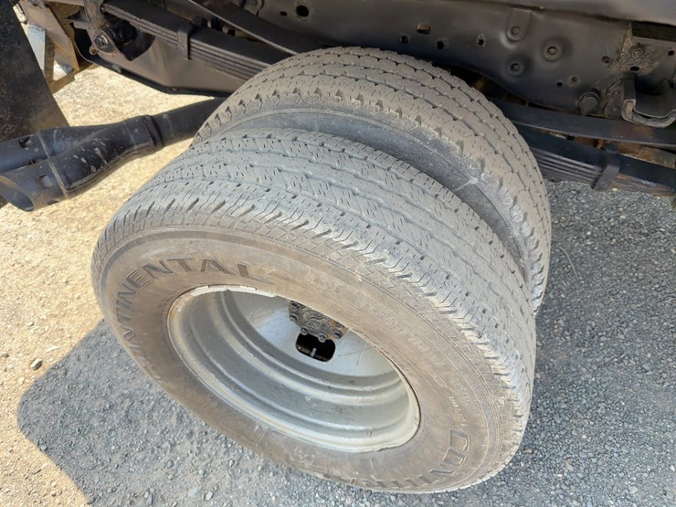 2015-ford-f350-xl-image-9