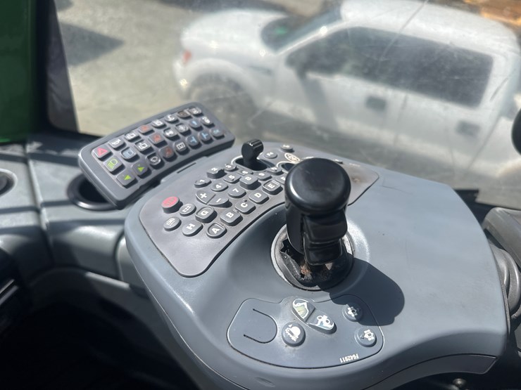 2011-deere-1270e-image-69