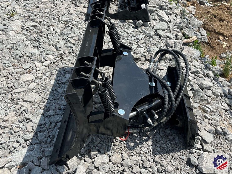 unused-2026-ce-40"-snow-blade-attachment-image-2