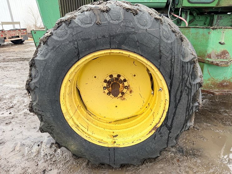 1973-john-deere-7520-image-35