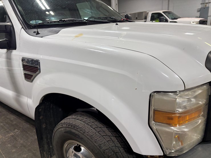 2009-ford-f350-image-18