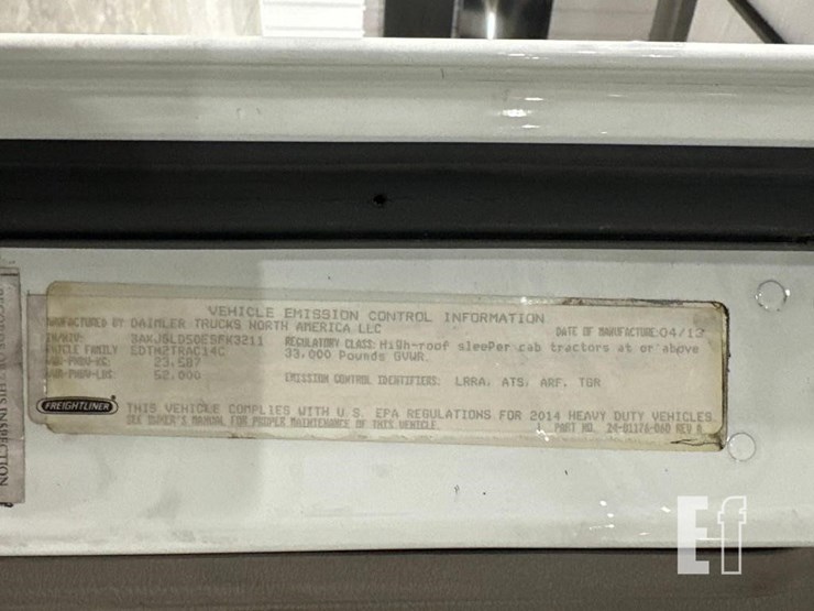 2014-freightliner-cascadia-125-image-36