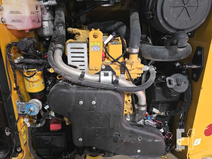 2023-caterpillar-259d3-image-25