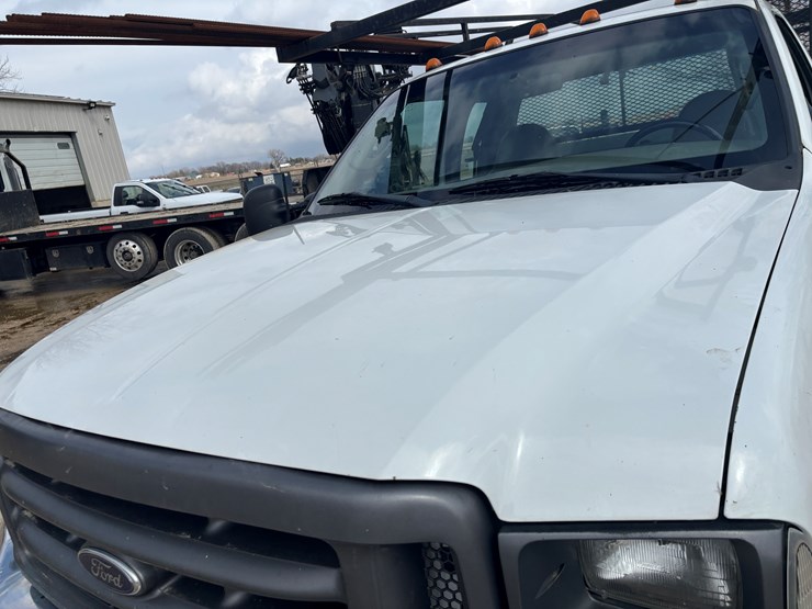 2004-ford-f450-image-11