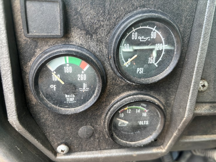 1999-mack-rd600-image-37