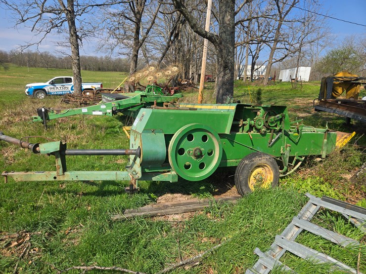 john-deere-327-image-3