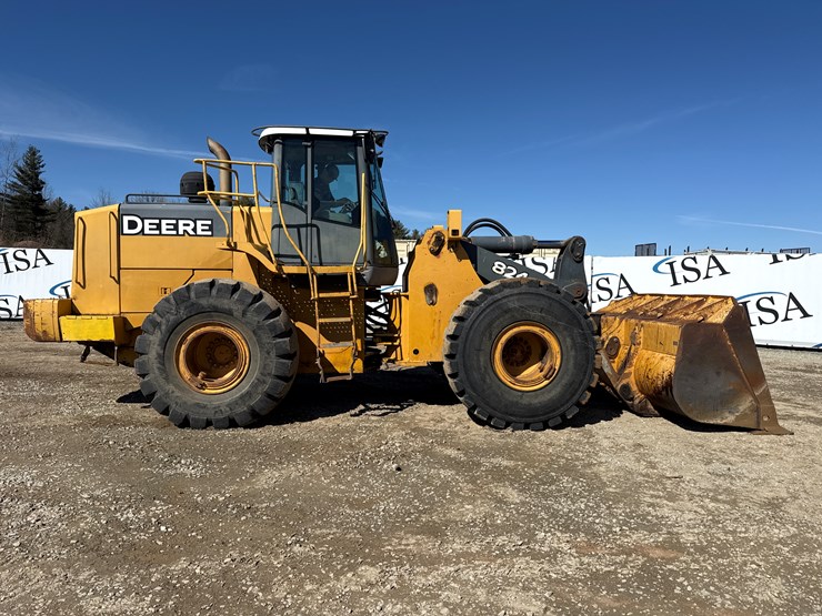 deere-824j-image-6