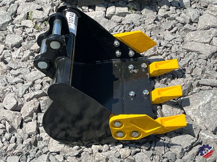 unused-2026-ce-16"-toothed-bucket-image-6