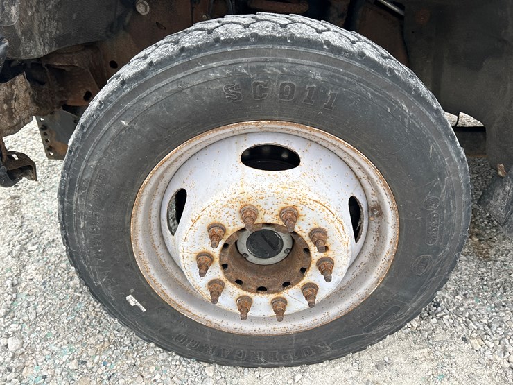 2012-ford-f450-image-47