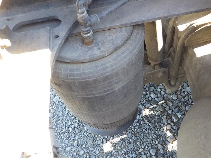 2012-international-prostar-image-10