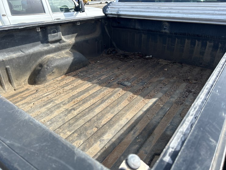 2018-chevrolet-2500-image-24