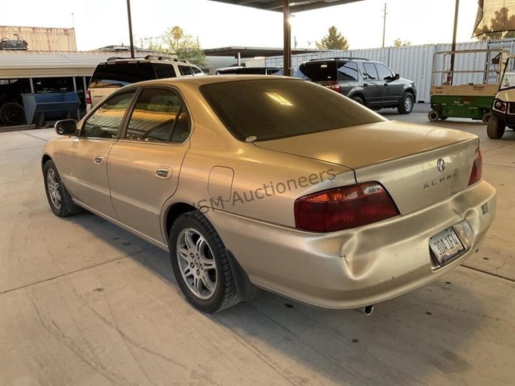 2001-acura-tl-3.2-sdn-image-5