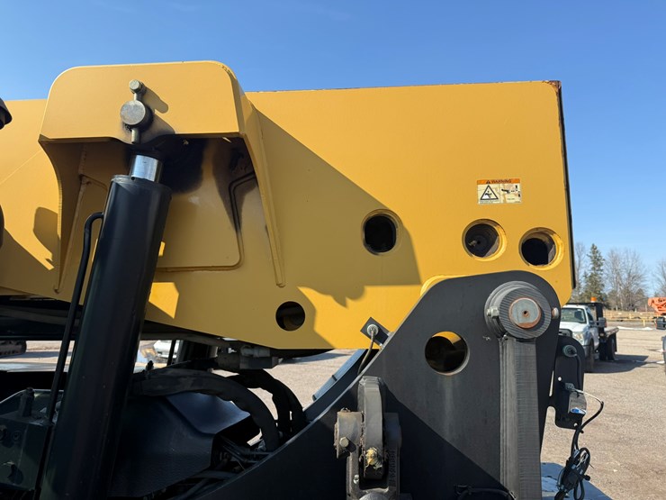 2007-caterpillar-tl1055-image-24