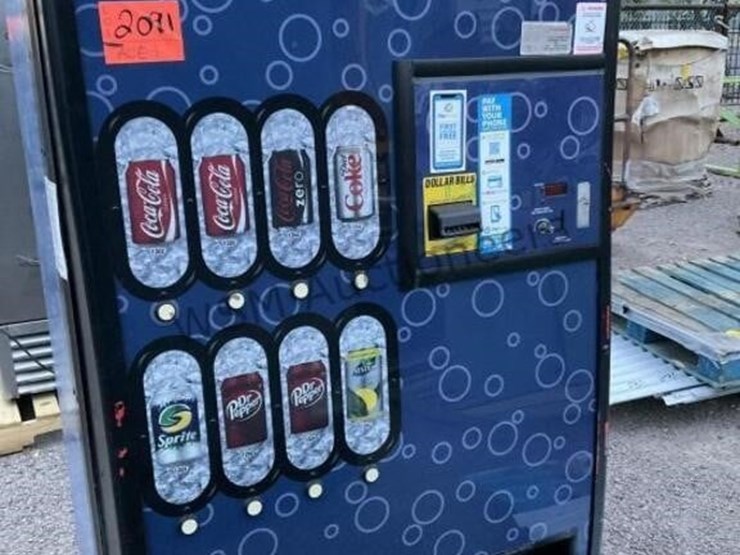refrigerated-beverage-vending-machine-image-5
