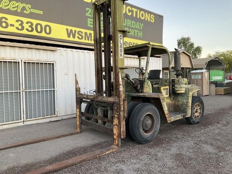 clark-rhy160d-forklift-image-2