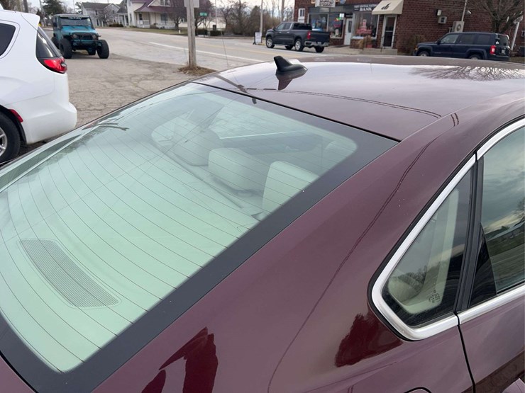 2014-volkswagen-passat-tdi-image-33