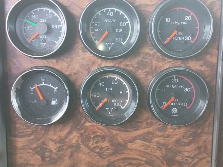 2002-kenworth-t600-image-60