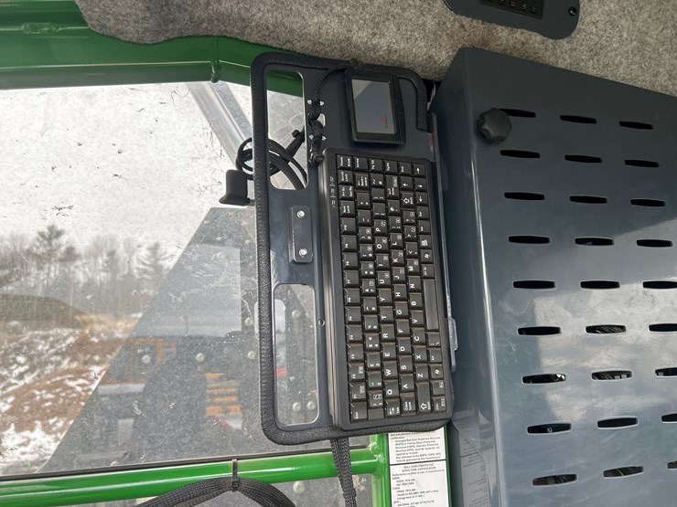 massey-ferguson-8-image-92