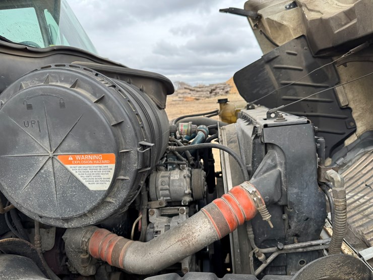 2007-international-durastar-4400-image-59