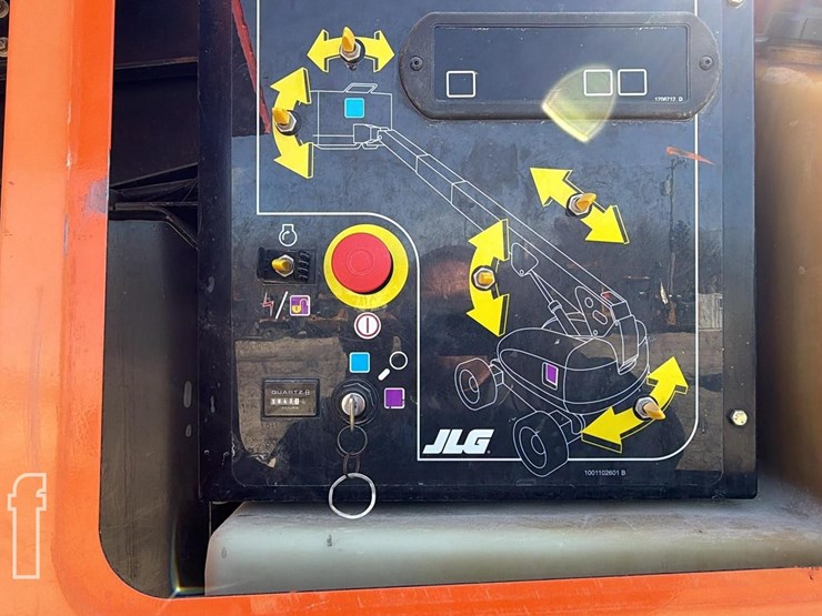 2014-jlg-600s-image-21