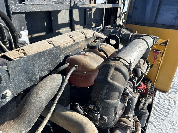 massey-ferguson-8-image-58