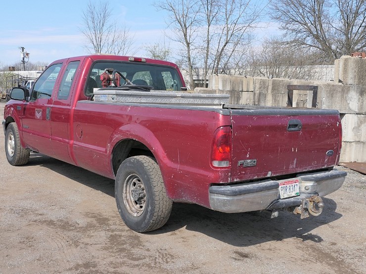 2002-ford-f250-xl-image-2