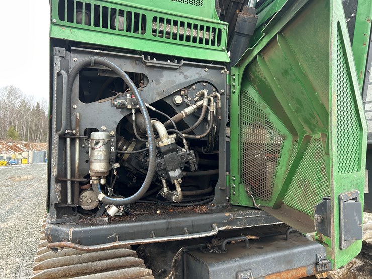 massey-ferguson-8-image-56