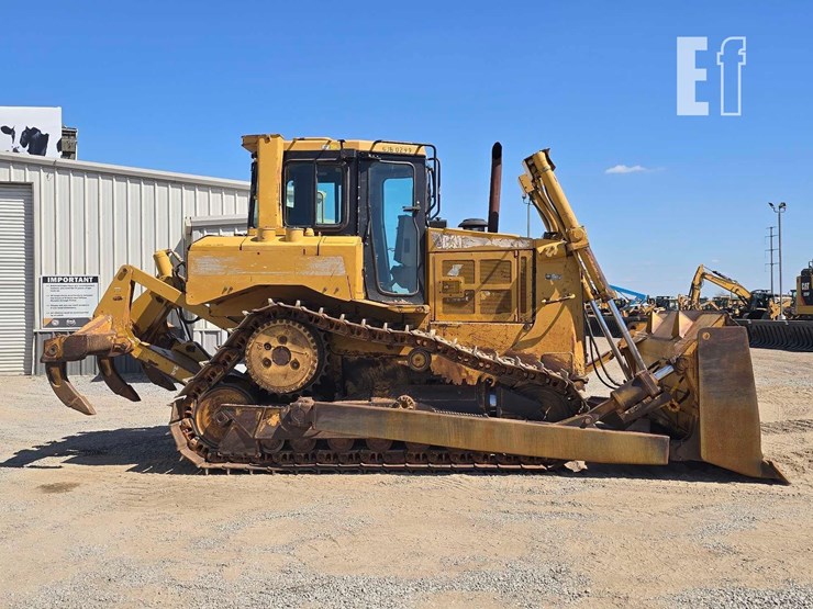 2006-caterpillar-d6r-iii-image-6