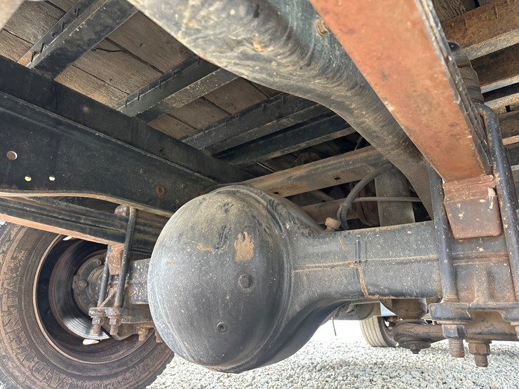 2000-gmc-t6500-image-65