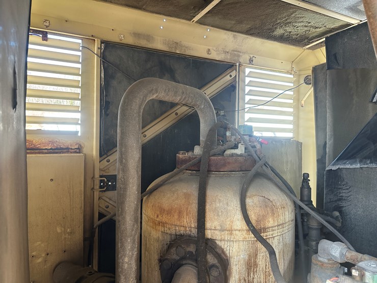 #60115-•-ingersoll-rand-1070-towable-air-compressor-image-51