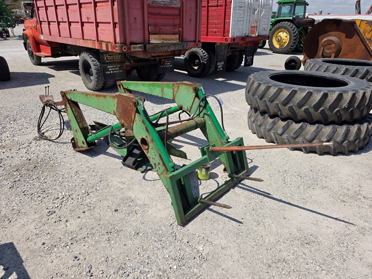 john-deere-148-image-6