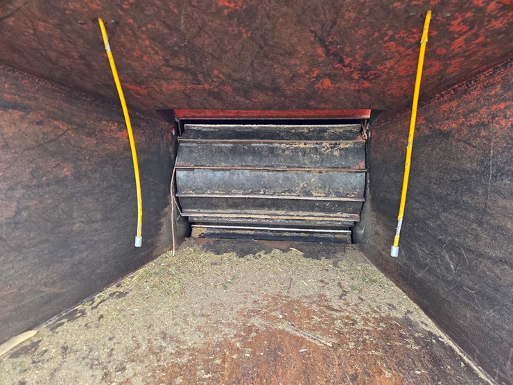 morbark-hurricane-2400xl-image-38