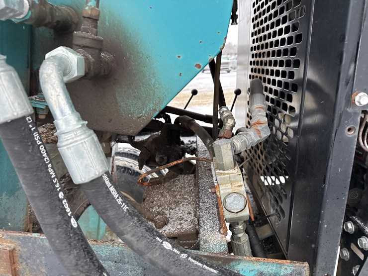 massey-ferguson-8-image-40