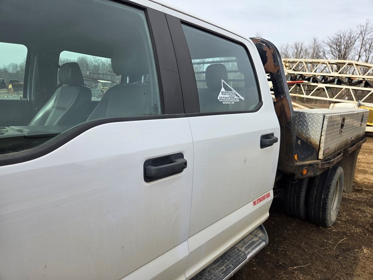 2017-ford-f350-image-18