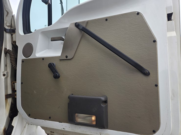 2006-caterpillar-c15-image-70