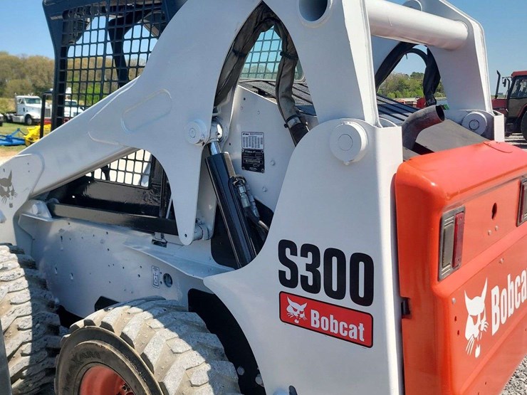 2007-bobcat-s300-image-4