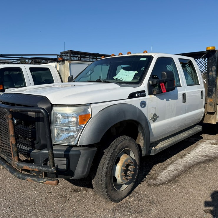 2012 FORD F550 XL