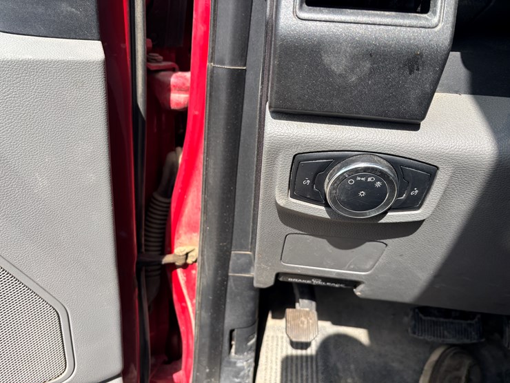 2017-ford-f350-image-41