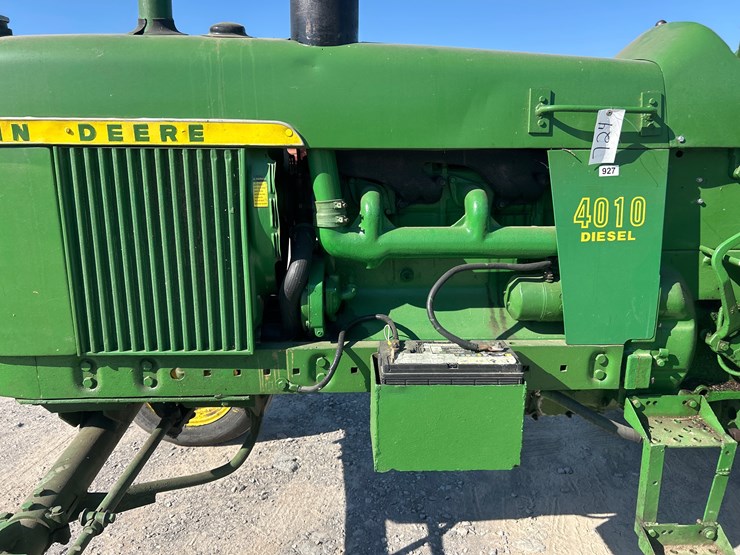 john-deere-4010-image-9