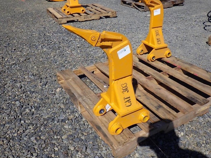 caterpillar-303-image-4