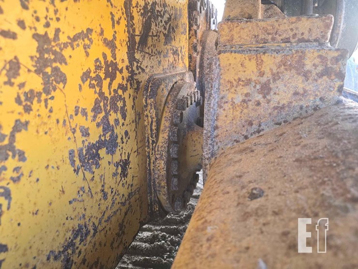 2006-deere-750j-image-28