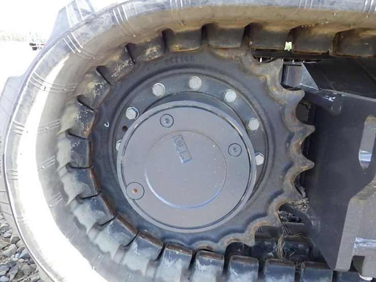 2023-develon-dx85r-3-hydraulic-excavator-image-40