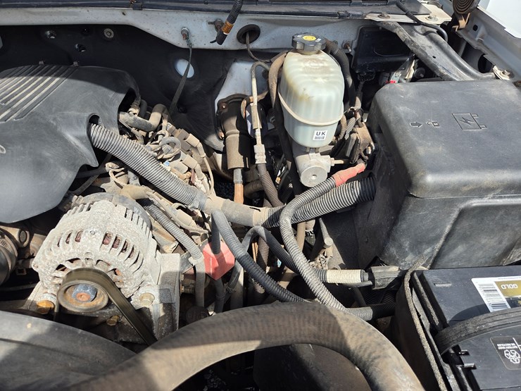 2003-chevrolet-3500-image-40