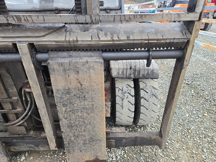 #5155-•-linde-h81d-forklift-image-12