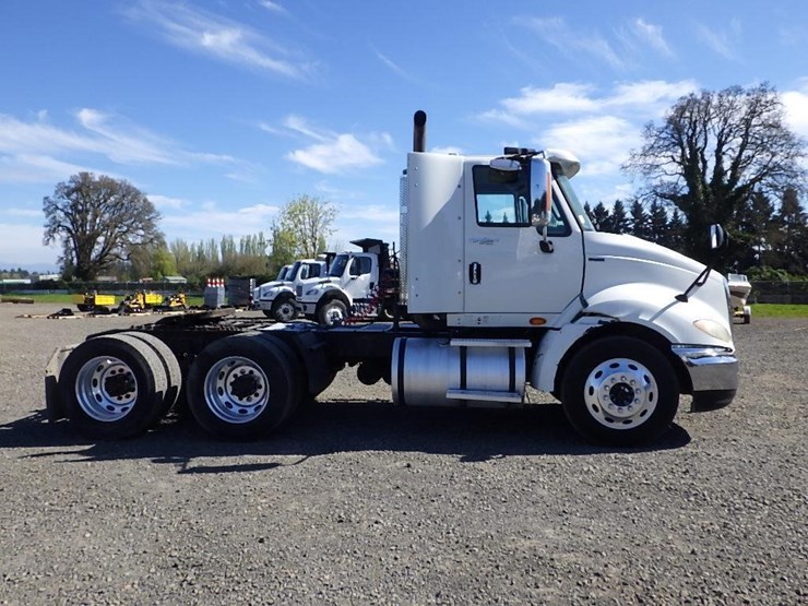 2012-international-prostar-image-4