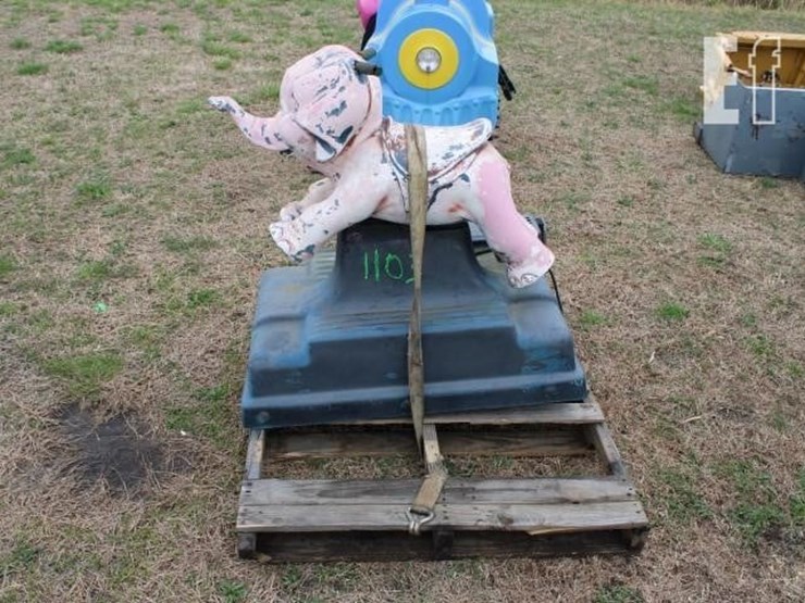 #1103-elephant-coin-op-machine-no-mechanism-needs-image-1